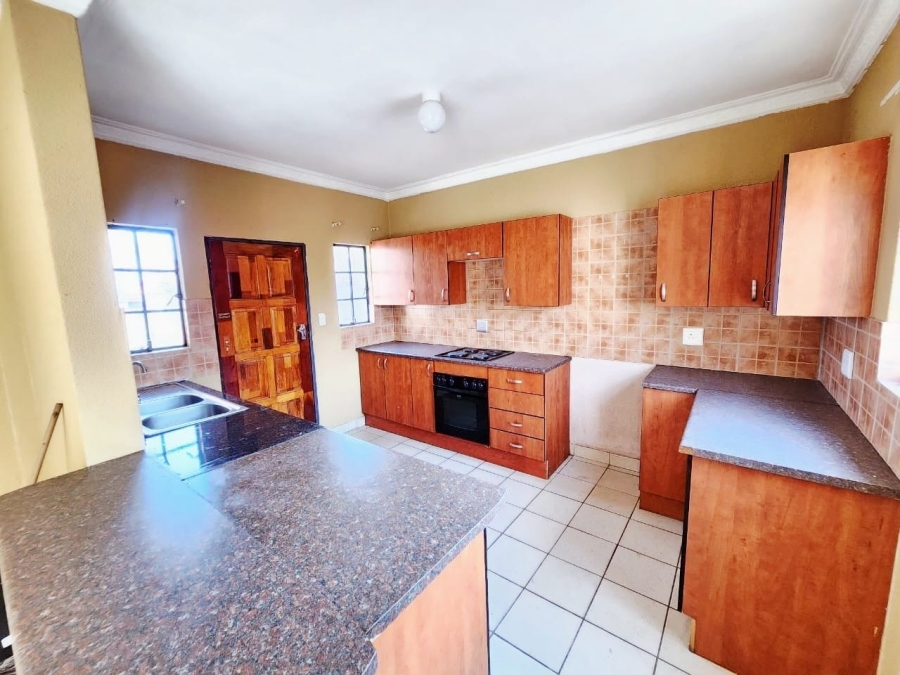 3 Bedroom Property for Sale in Geelhoutpark North West